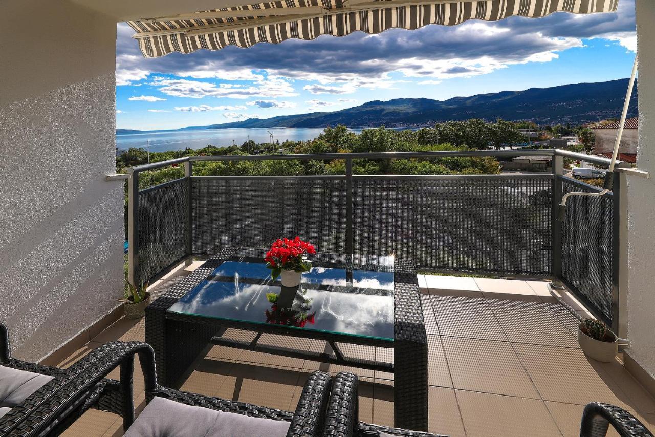 Apartment Leon - Sea View Rijeka Exterior foto